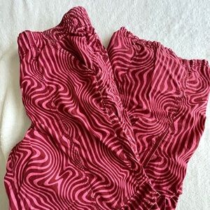 BDG Urban Outfitters Y2K cargo pants - dark pink design, size L, wide leg